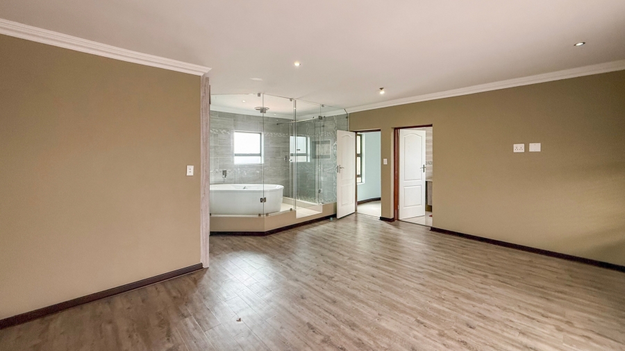 4 Bedroom Property for Sale in Birdwood Estate North West